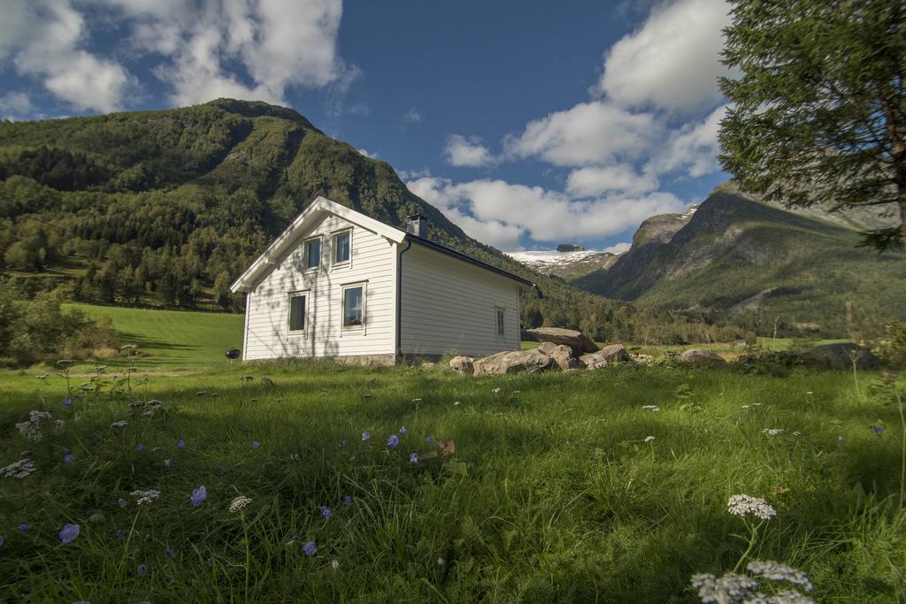 Hansali Holiday Home Fjaerland Exterior photo